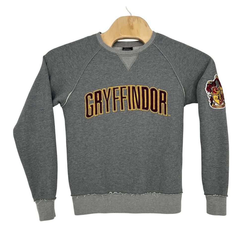 Wizarding‎ World Harry Potter Gryffindor Sweatshirt Small Grey Sweater Pullover